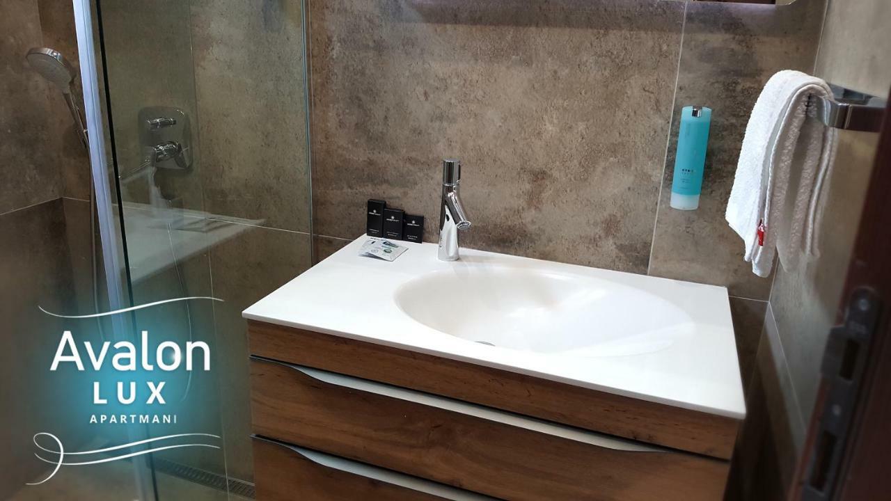 נובי סאד Avalon Lux Studio Apartment מראה חיצוני תמונה